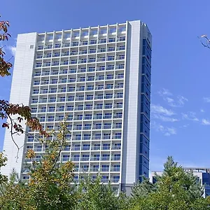 Sky Apartahotel