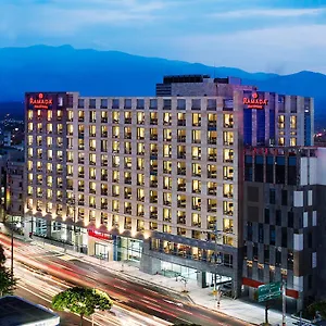 Ramada By Wyndham Hall Czedżu